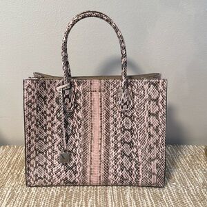 🐍MICHAEL KORS SNAKE SKIN PURSE🐍